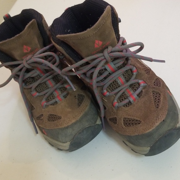vasque kids shoes